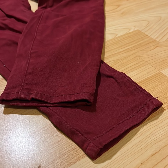✨Burgundy stretchy skinny jeans! ✨ - Picture 8 of 8